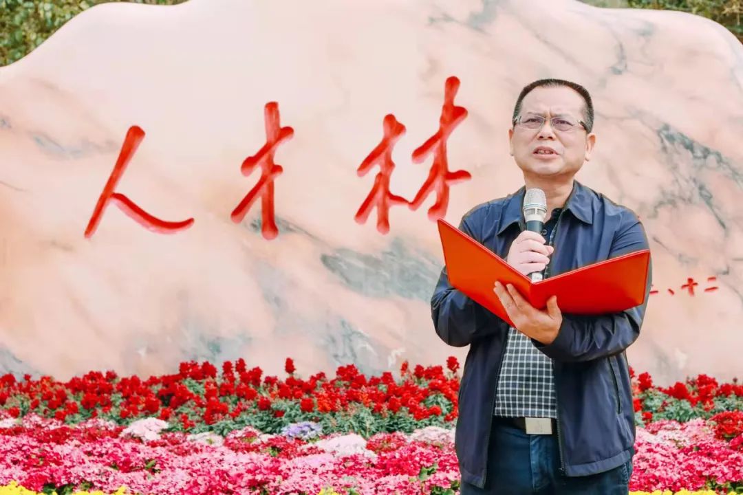 市委常委、市委组织部部长罗缵吉.jpg