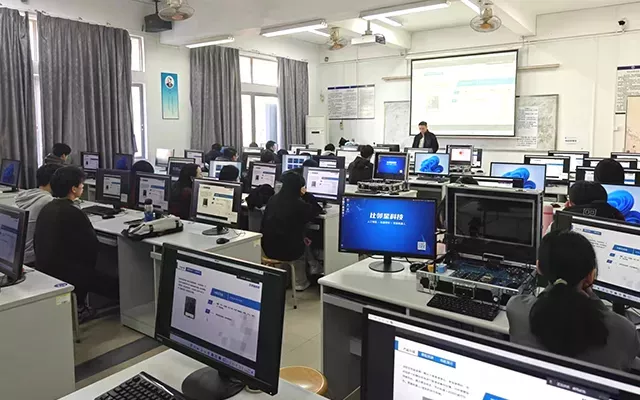 学生培训